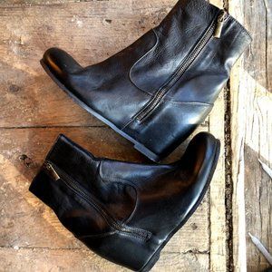 Le Chateau Leather Wedged Ankle Boots